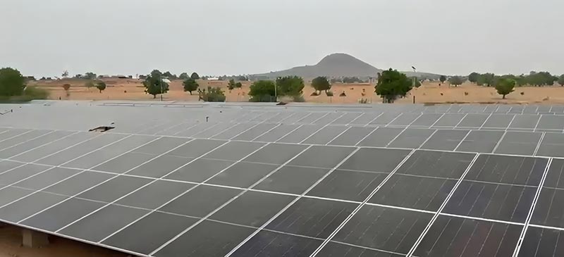 Úspěšně realizuje projekt solární montáže o výkonu 1,6 MW v Africe