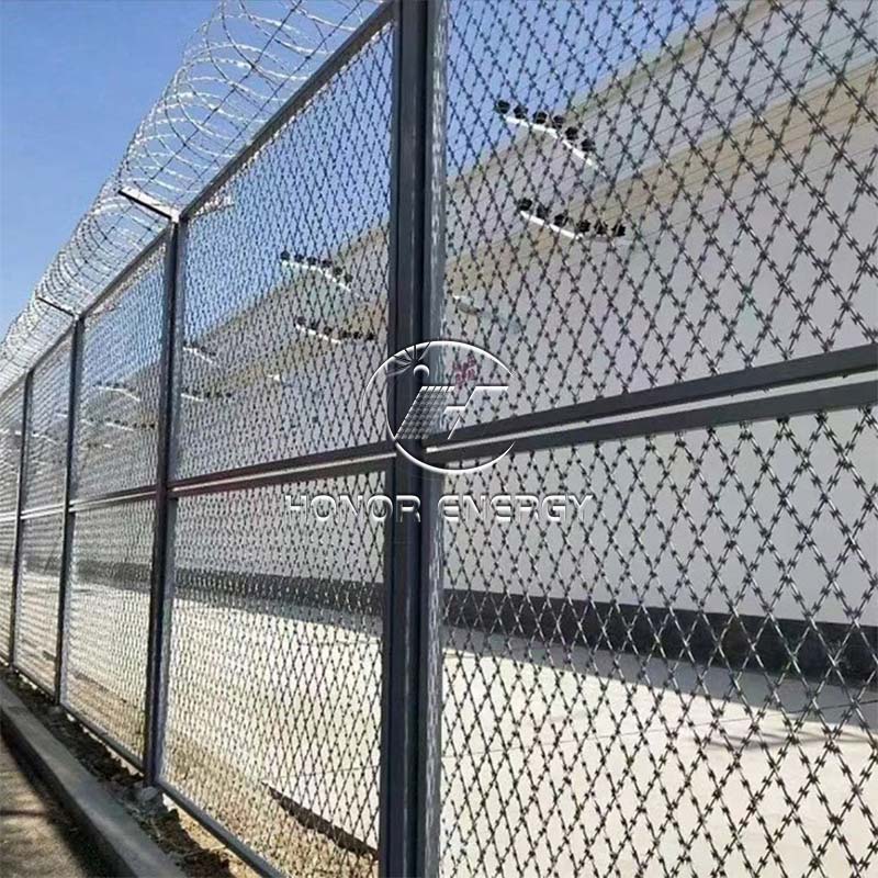 Razor Solar Fence