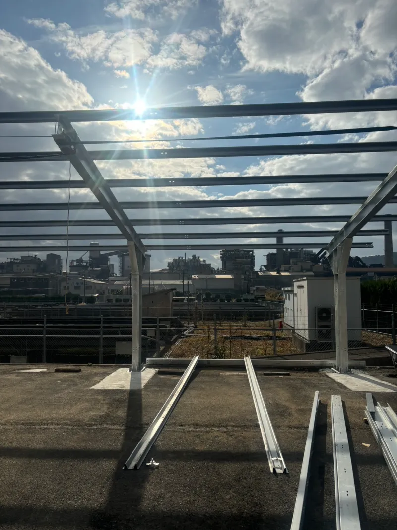 Jednosloupový solární carport